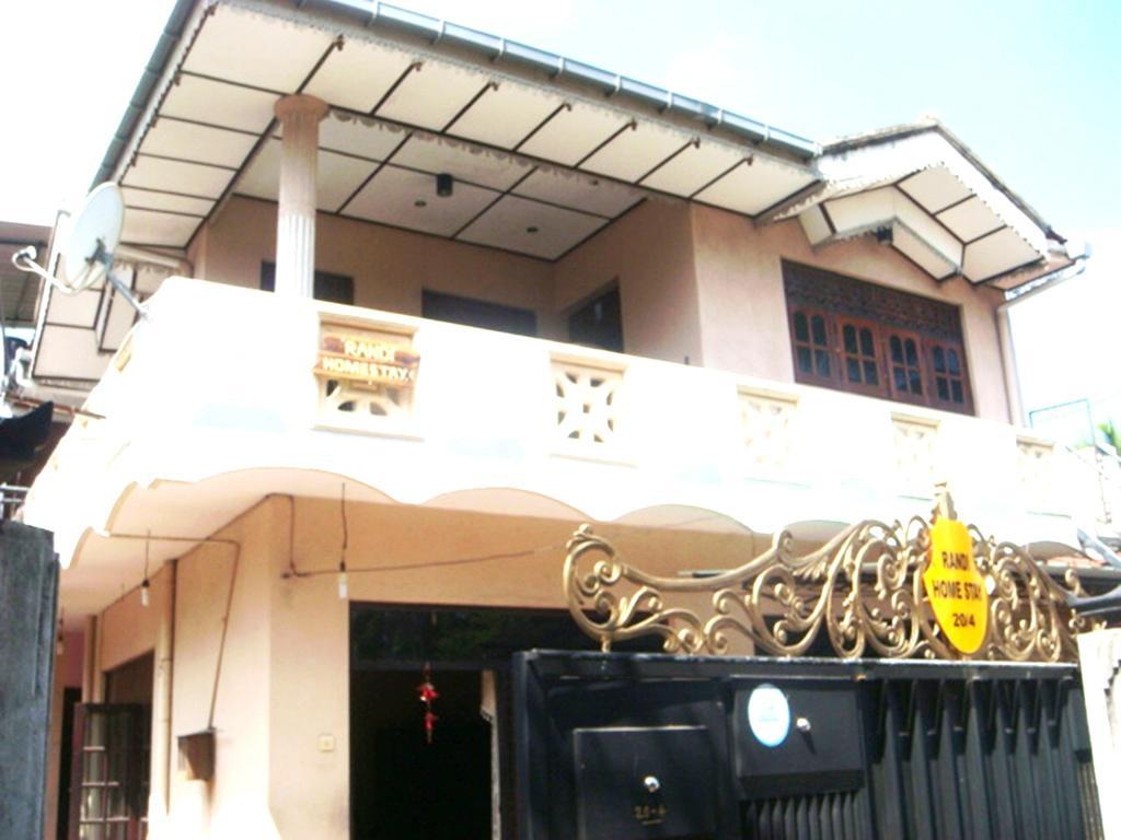 Randi Homestay In Negombo Bagian luar foto