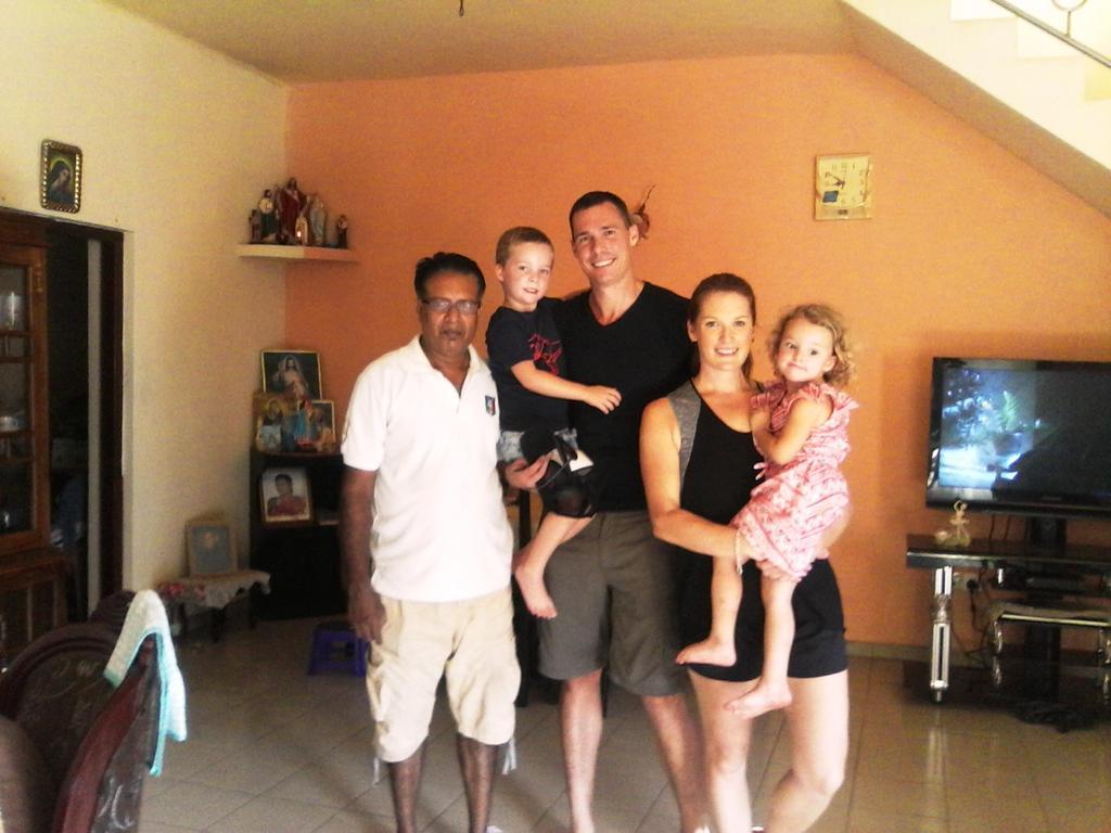 Randi Homestay In Negombo Bagian luar foto