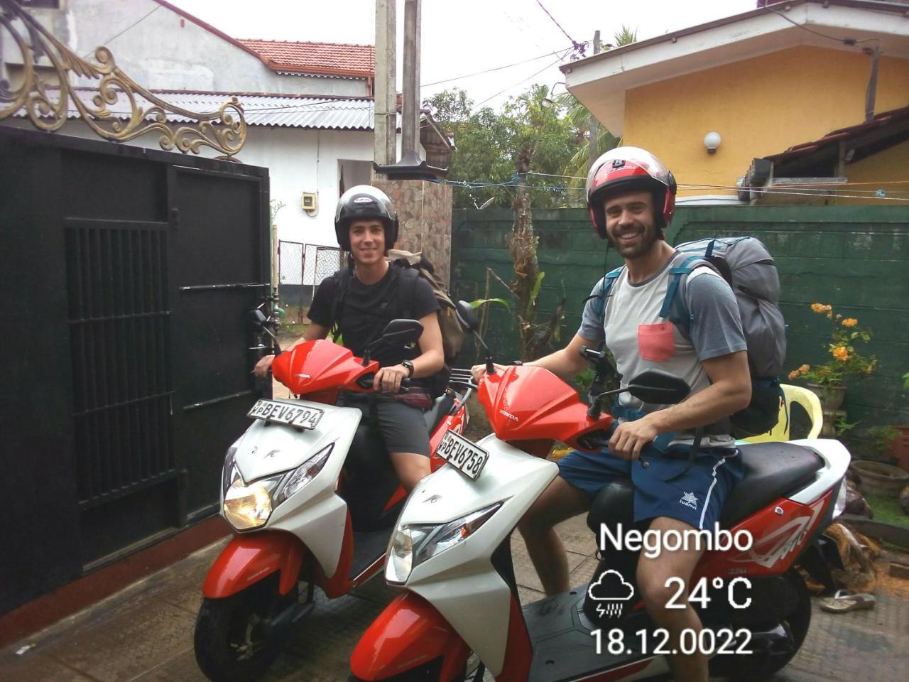 Randi Homestay In Negombo Bagian luar foto