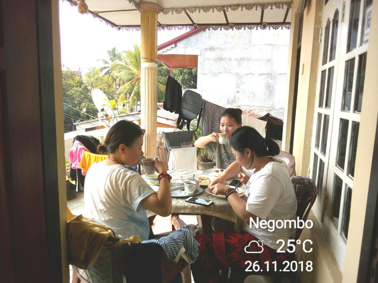 Randi Homestay In Negombo Bagian luar foto